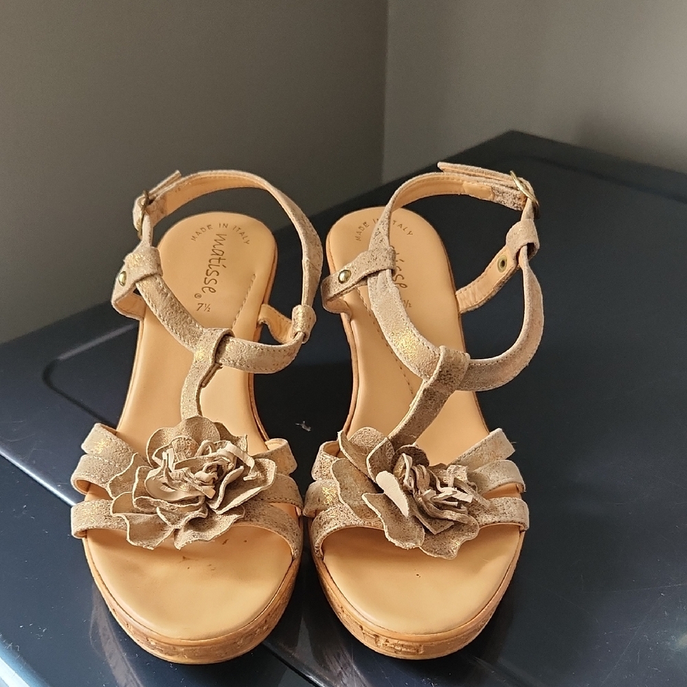 Matisse Size 7.5 Wedge Cork Sandals